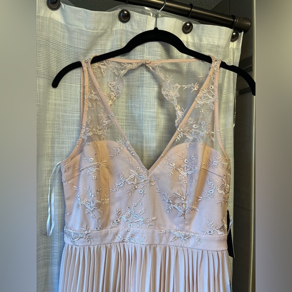 Petals and Pleats Blush Pink Lace Pleated Maxi Dress
Lulus Small Bridesmaid Prom - Picture 7 of 14